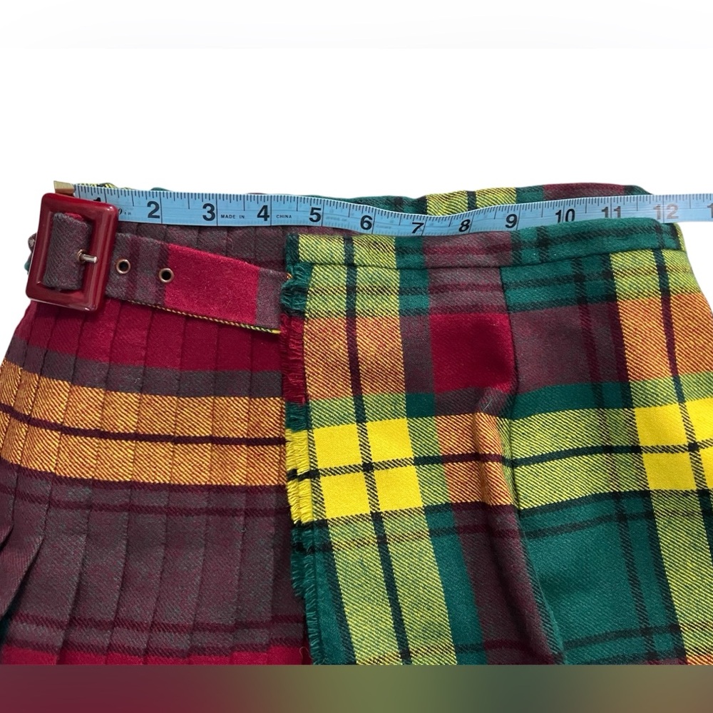 Gorgeous Heavy Scottish Plaid Kilt - Picture 10 of 11